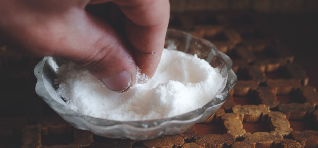 Sel dans l'alimentation de bébé